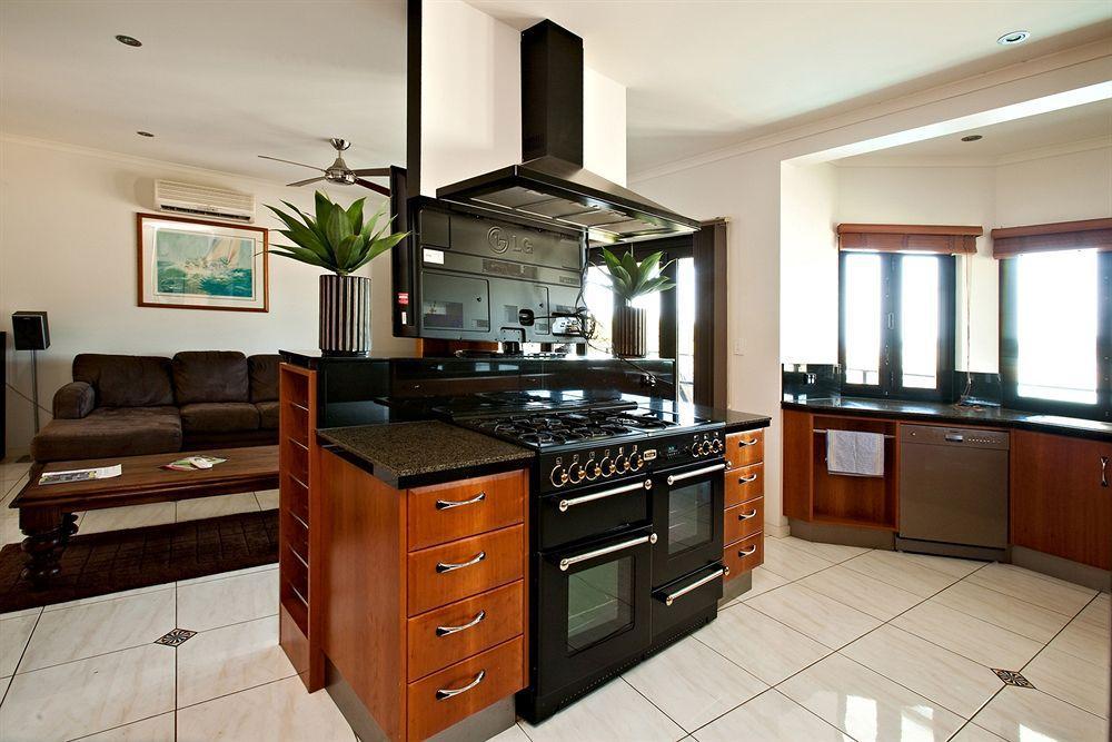At Waterfront Whitsunday Retreat - Adults Only Airlie Beach Exterior foto